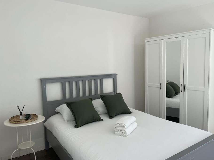Proche Lausanne: Studio Bien Equipe Apartamento Prilly Exterior foto